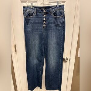 Judy Blue Jeans wide leg, button fly, unfinished hem 15/32